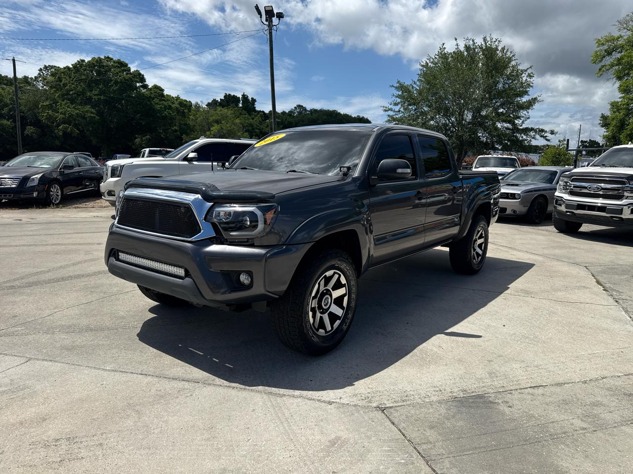 Toyota Tacoma PreRunner Double Cab V6 5AT 2WD 2015