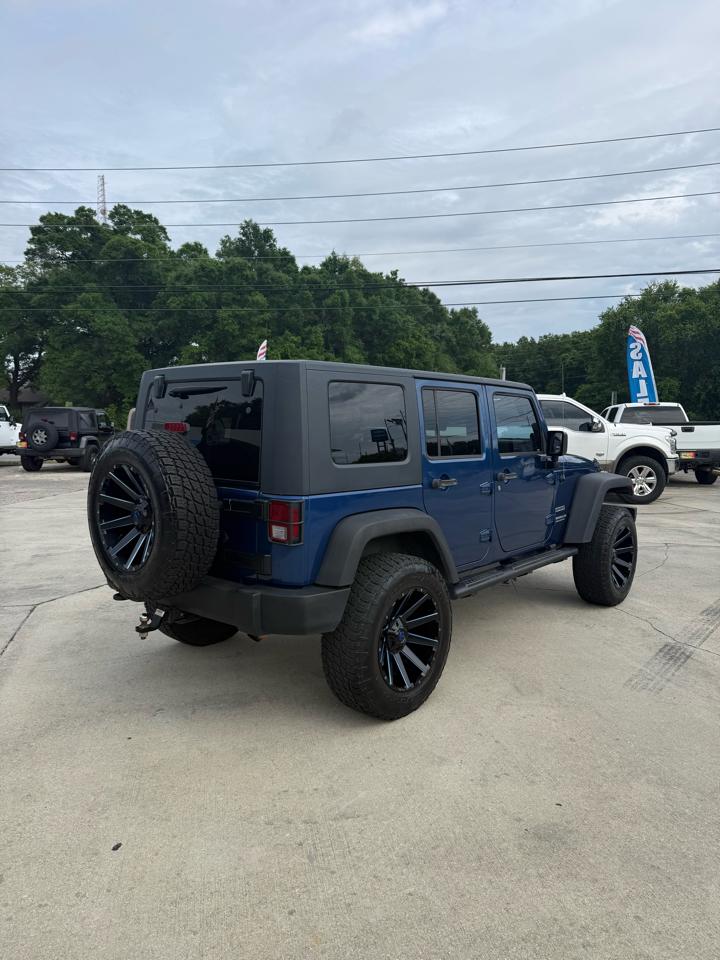 Jeep Wrangler Unlimited Sport 4WD 2010