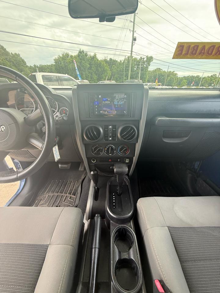 Jeep Wrangler Unlimited Sport 4WD 2010