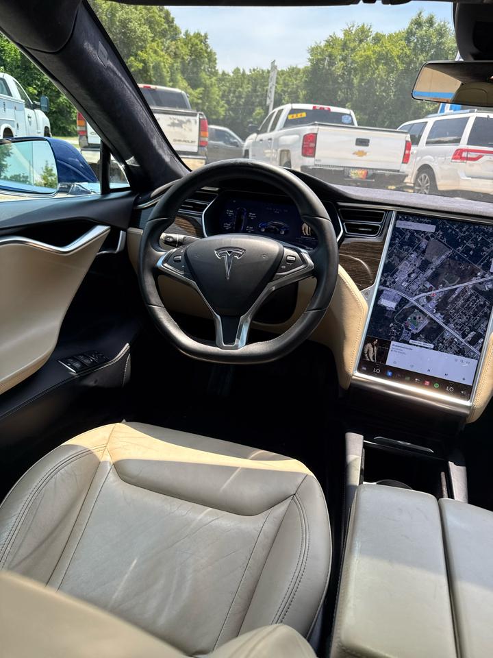 Tesla Model S 70 2016