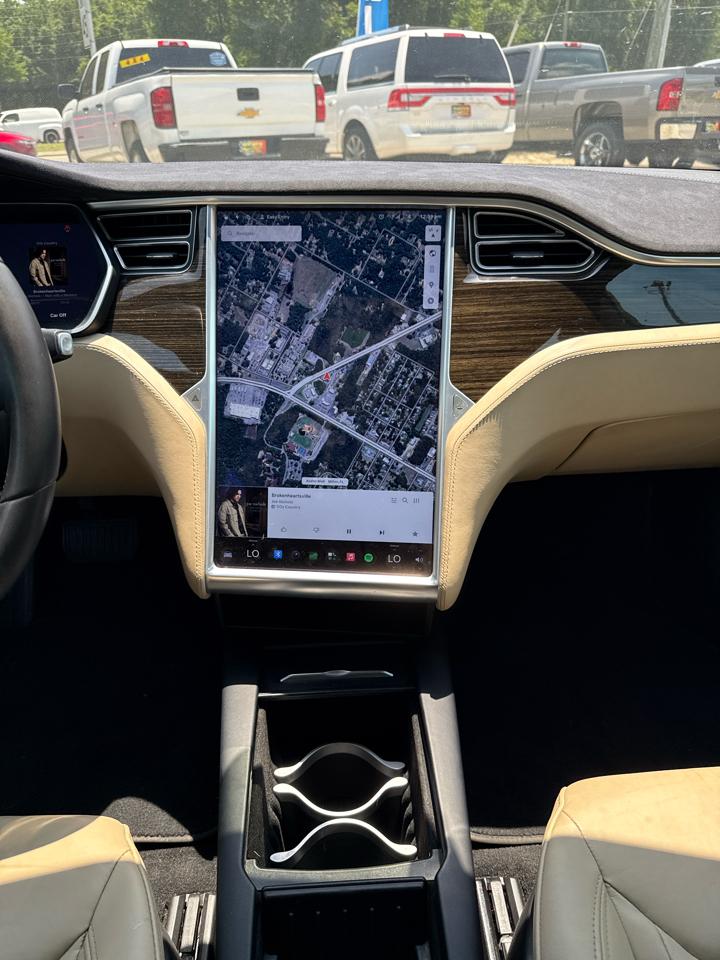 Tesla Model S 70 2016