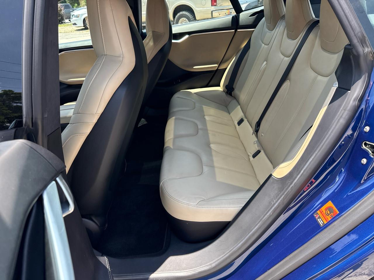 Tesla Model S 70 2016