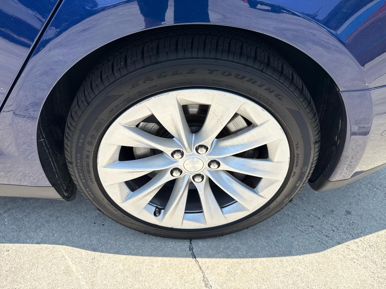 Tesla Model S 70 2016