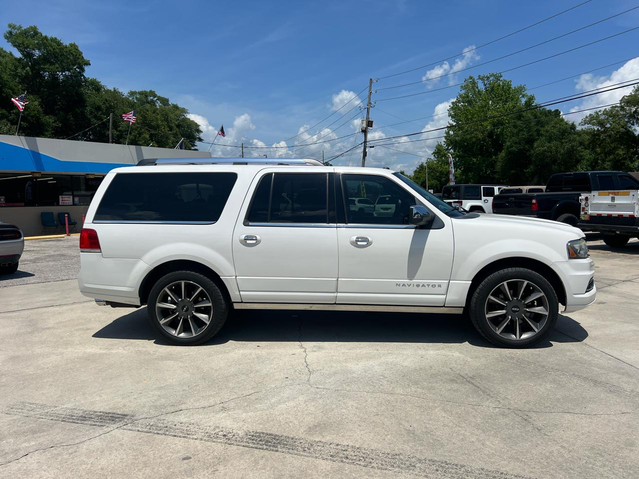 Lincoln Navigator L Reserve 2WD 2016