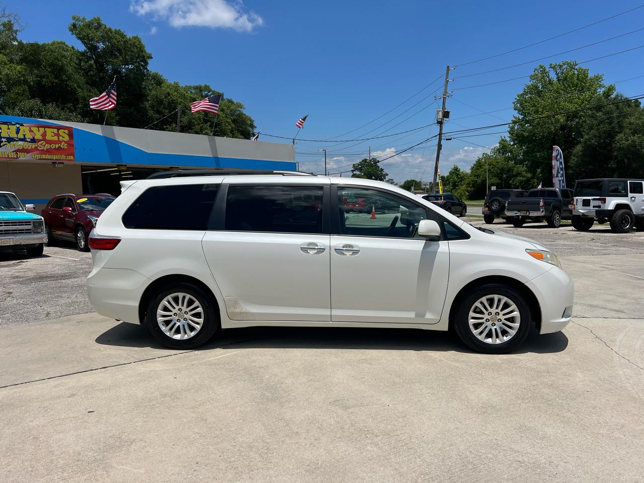 Toyota Sienna Limited Premium 7-Passenger 2017