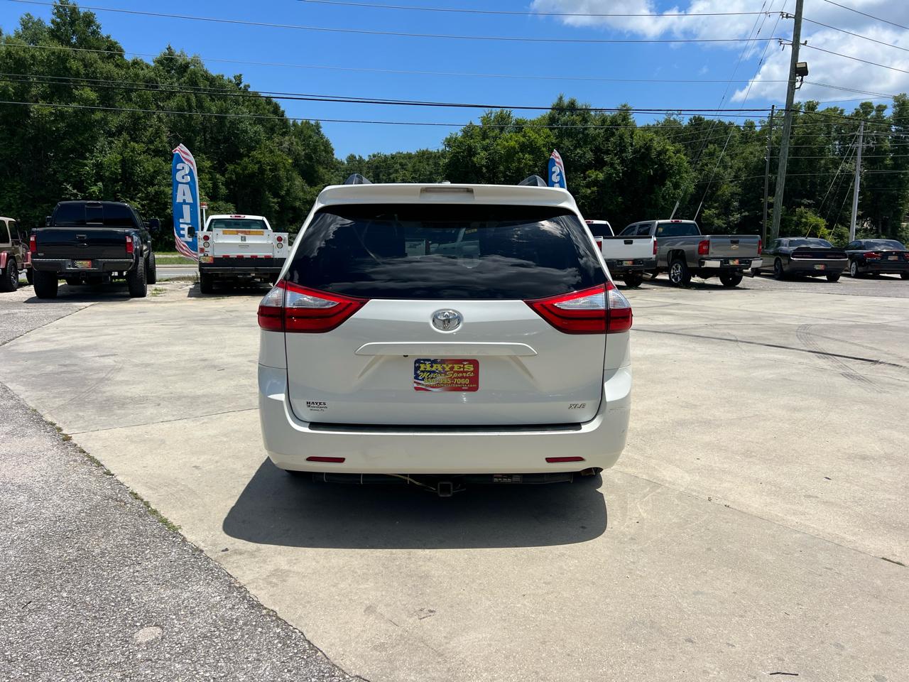 Toyota Sienna Limited Premium 7-Passenger 2017