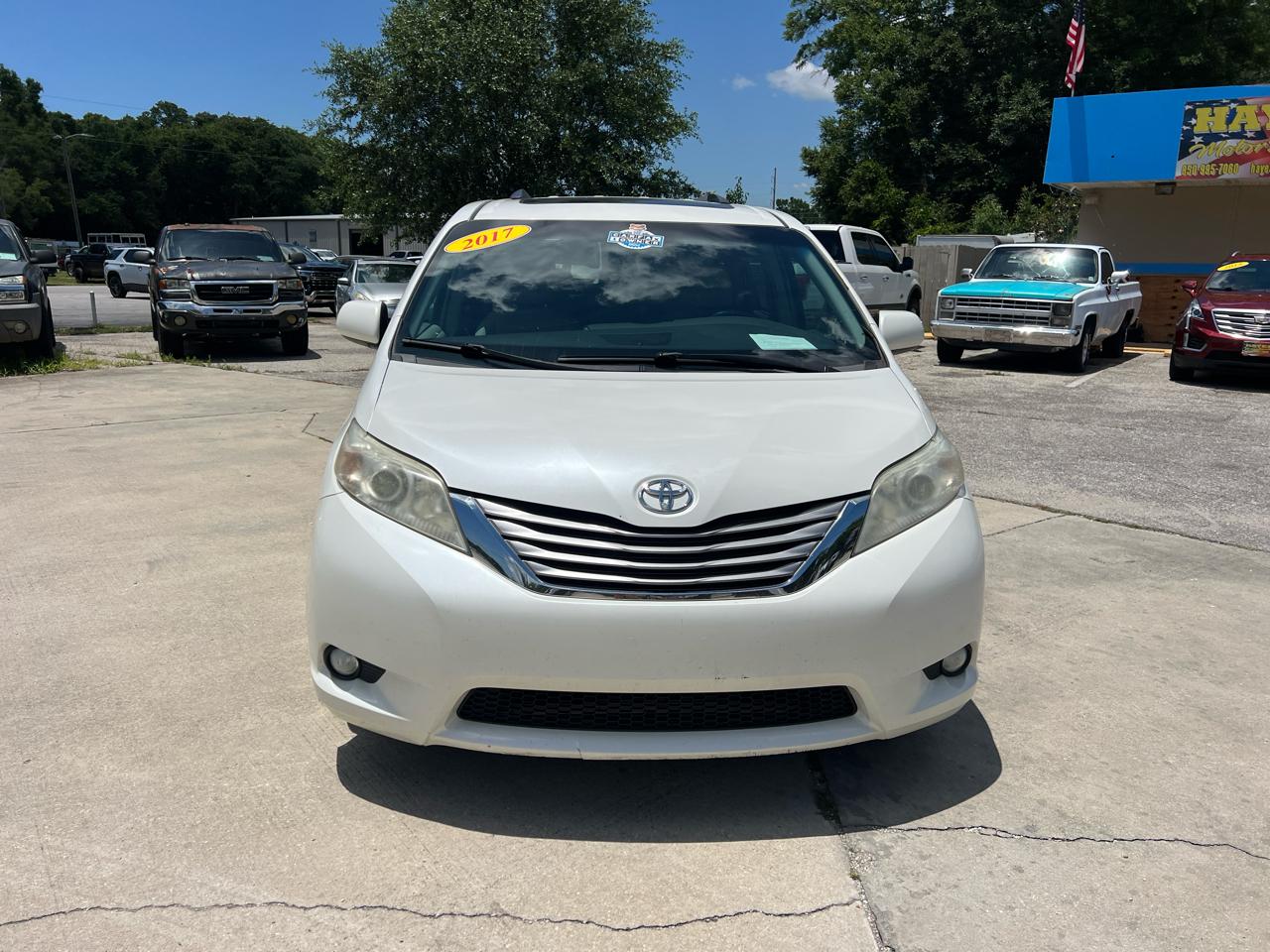 Toyota Sienna Limited Premium 7-Passenger 2017