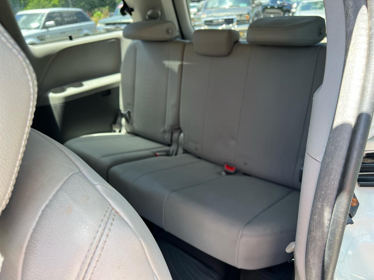 Toyota Sienna Limited Premium 7-Passenger 2017
