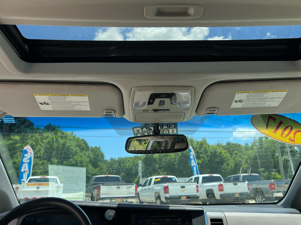 Toyota Sienna Limited Premium 7-Passenger 2017