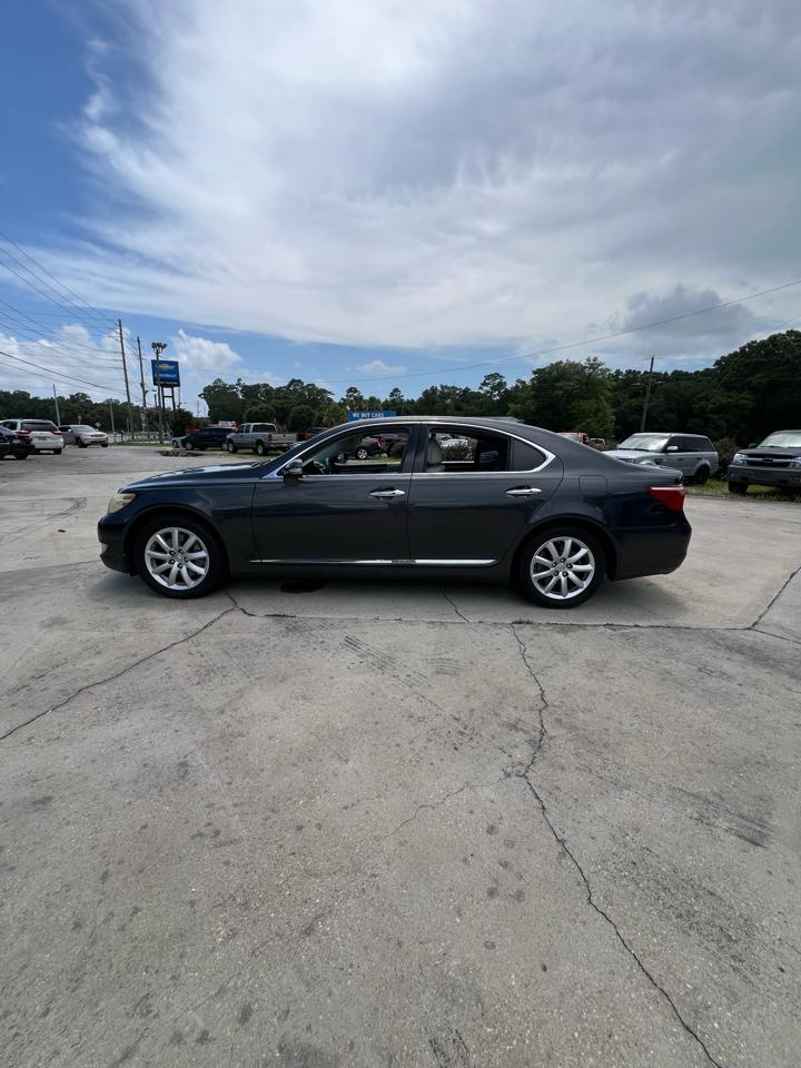 Lexus LS 460 Luxury Sedan AWD 2010