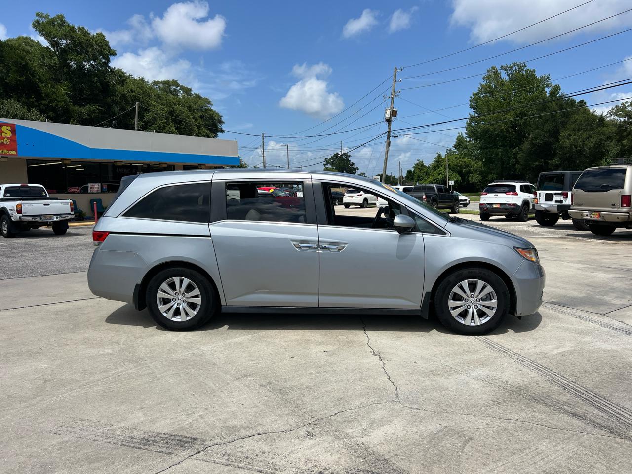 Honda Odyssey SE 2016