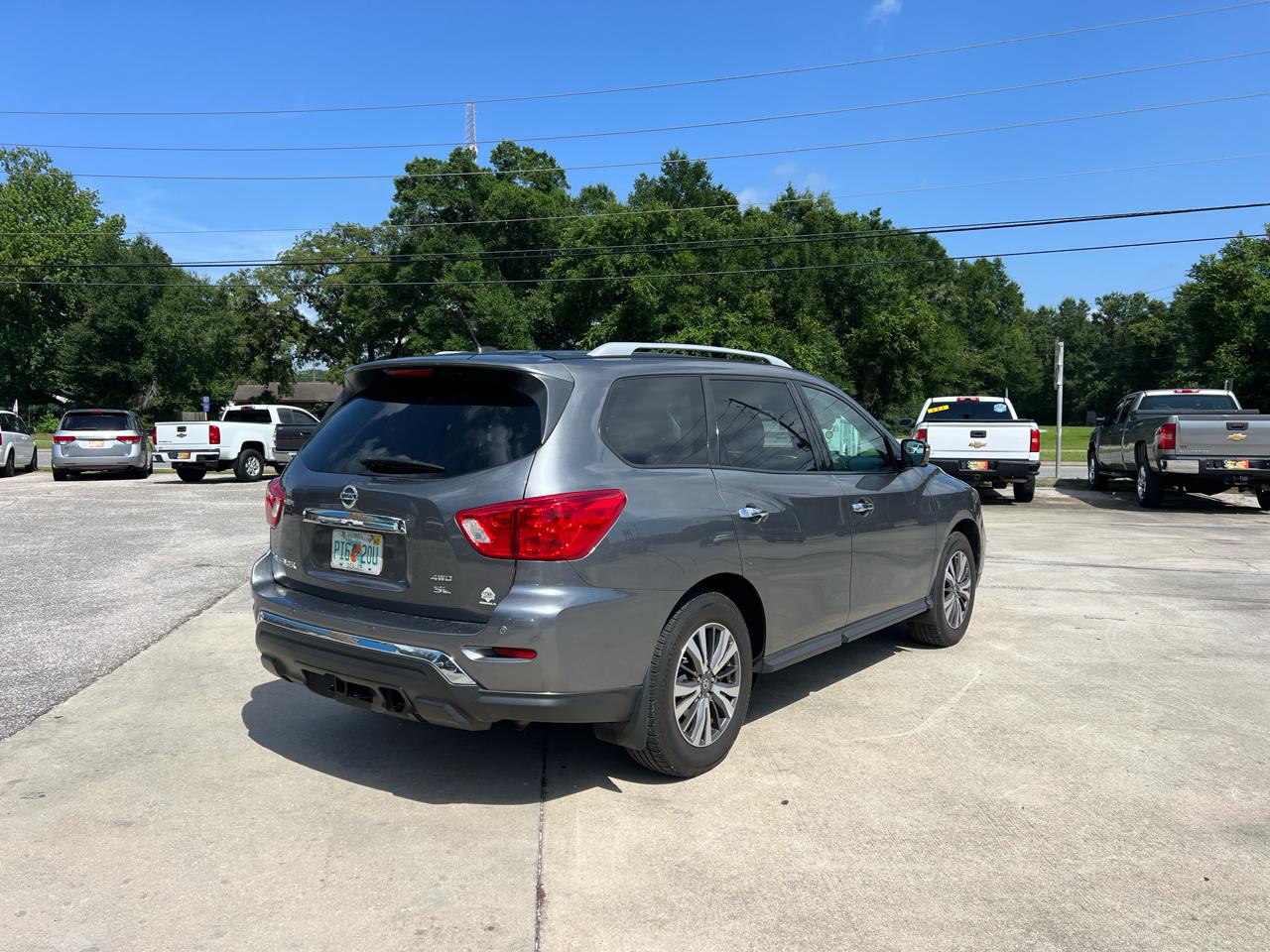 Nissan Pathfinder SL 4WD 2017