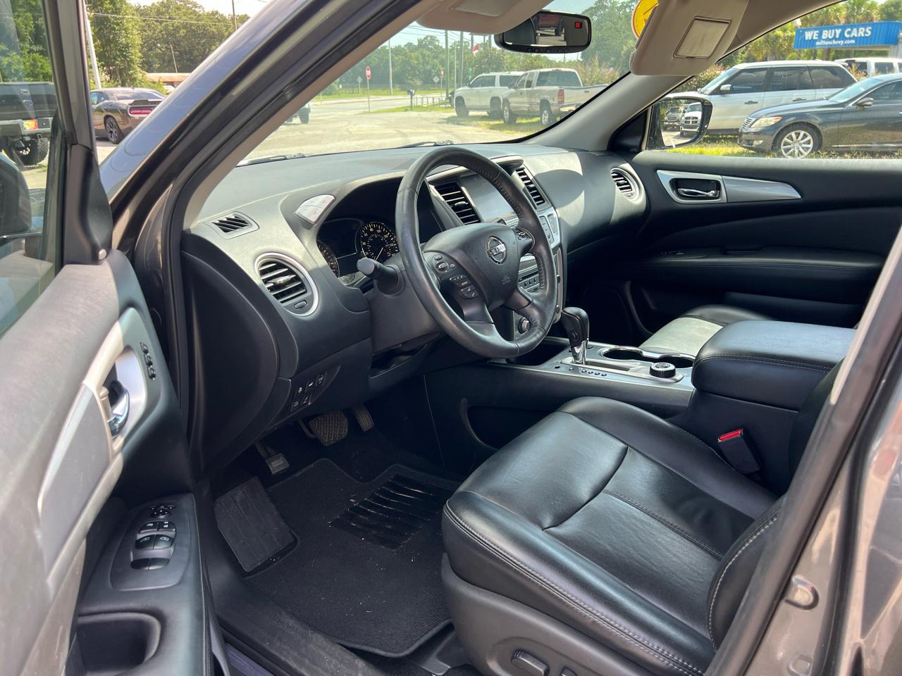 Nissan Pathfinder SL 4WD 2017