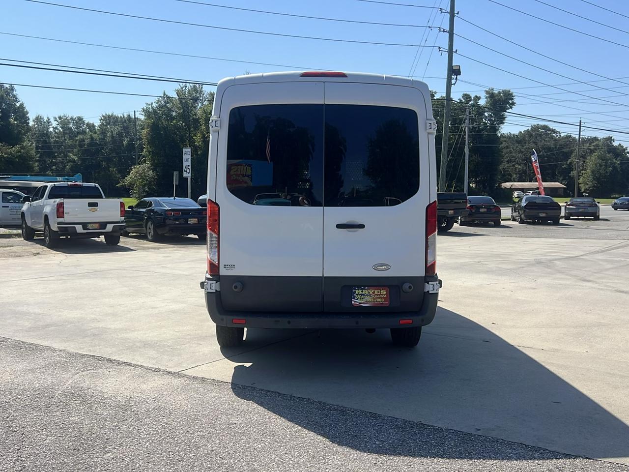 Ford Transit 250 Van Med. Roof w/Sliding Pass. 148-in. WB 2015