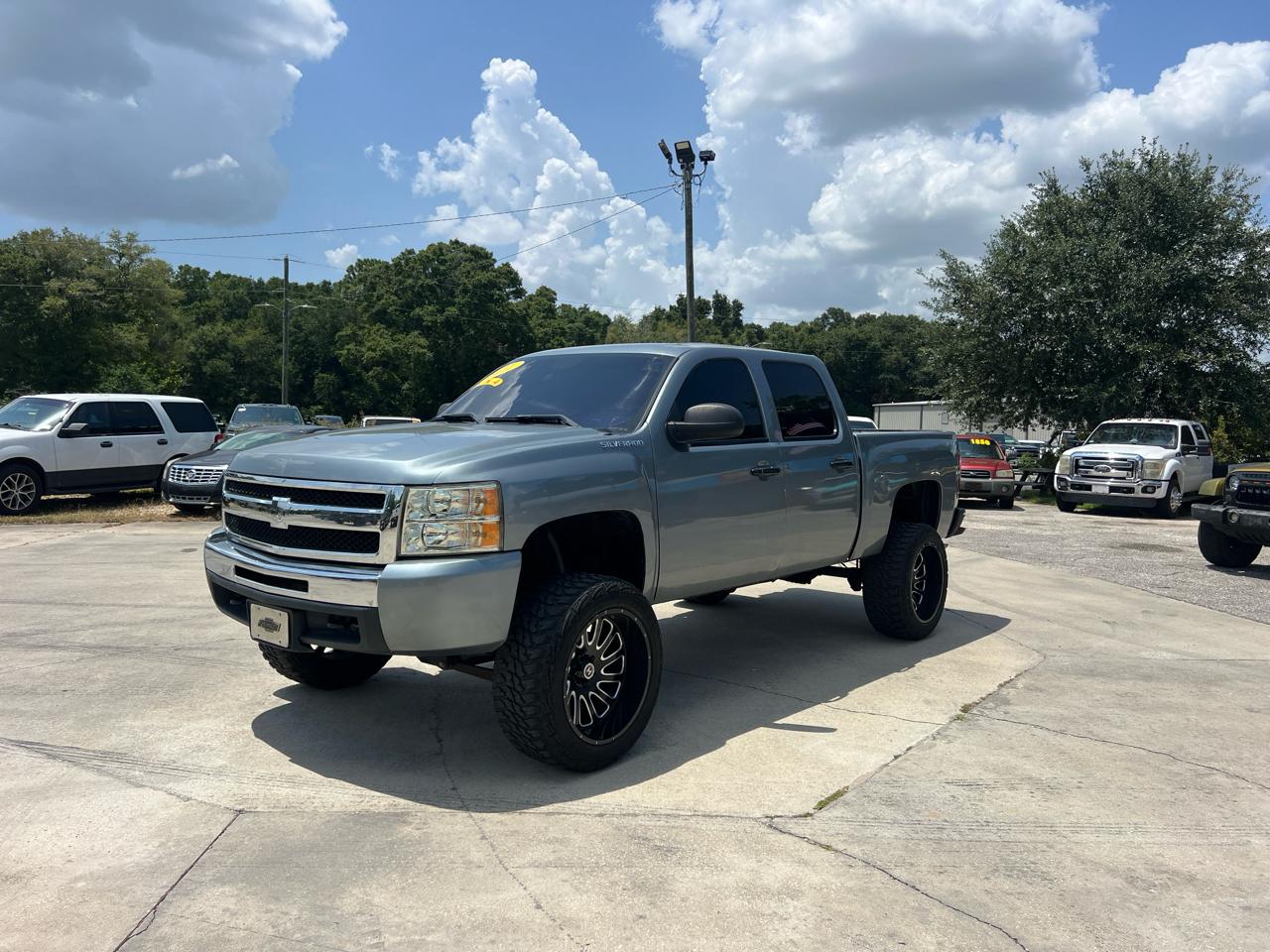 Chevrolet Silverado 1500 LT Crew Cab 4WD 2011