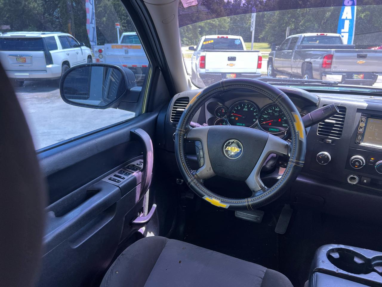 Chevrolet Silverado 1500 LT Crew Cab 4WD 2011