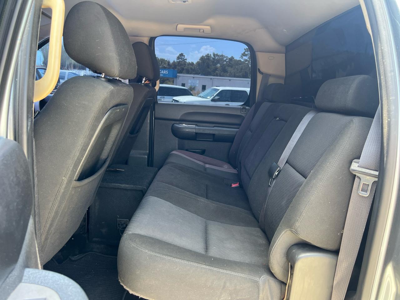 Chevrolet Silverado 1500 LT Crew Cab 4WD 2011
