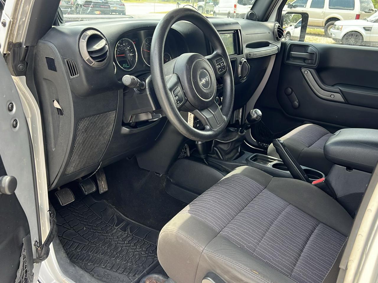 Jeep Wrangler Unlimited Sport 4WD 2011