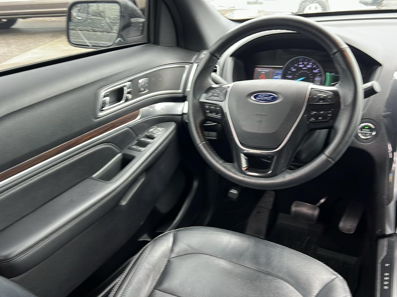 Ford Explorer Limited FWD 2018