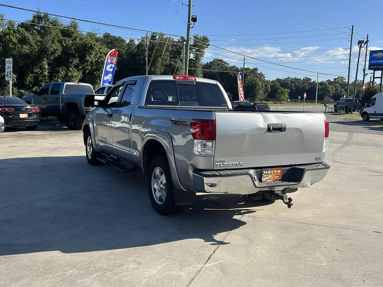 Toyota Tundra SR5 5.7L Double Cab 2WD 2011
