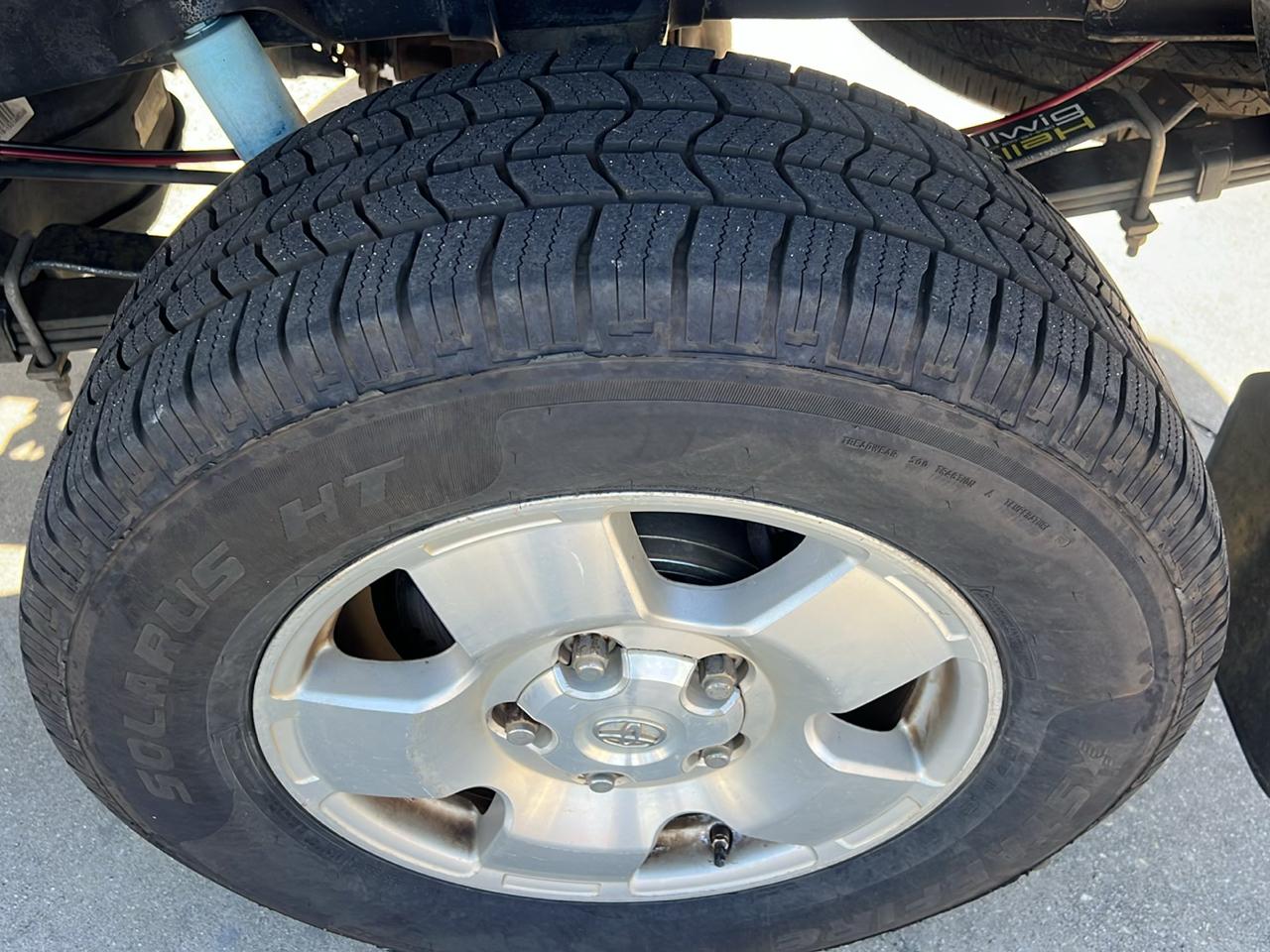Toyota Tundra SR5 5.7L Double Cab 2WD 2011