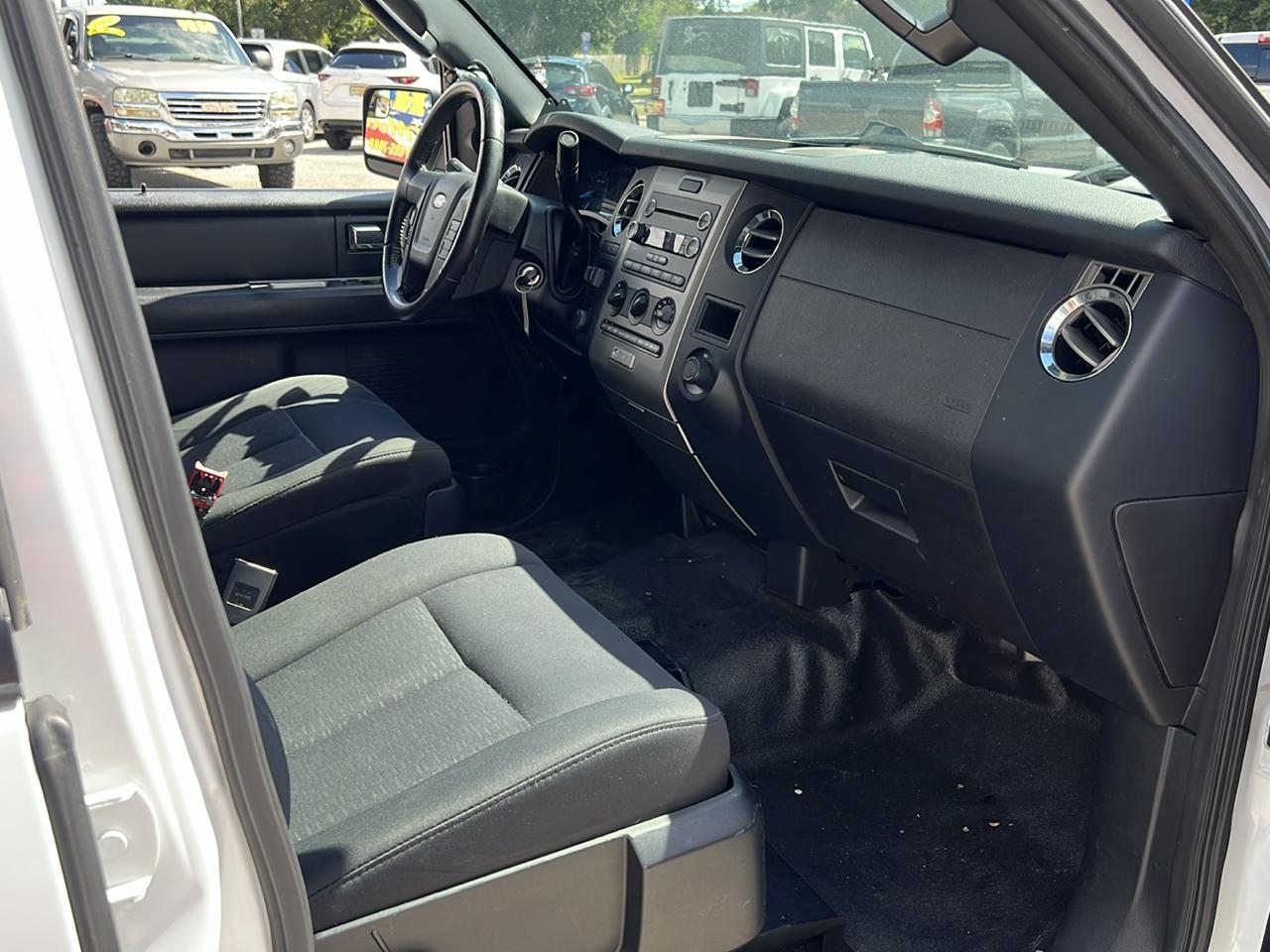 Ford Expedition XL 4WD 2017