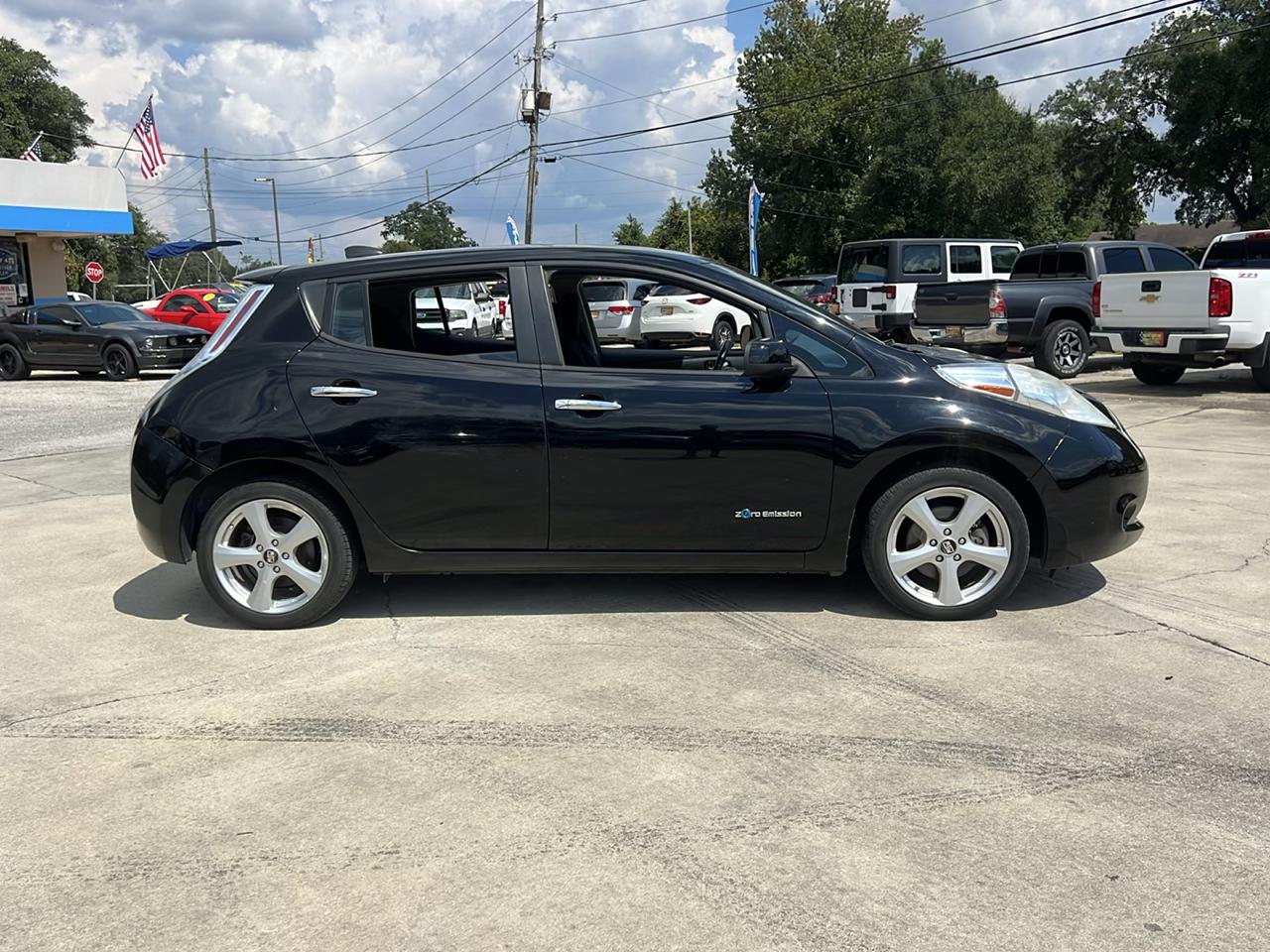 Nissan Leaf S 2014