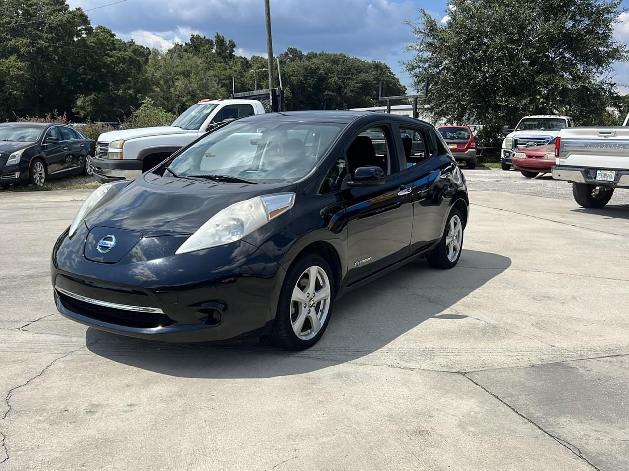 Nissan Leaf S 2014