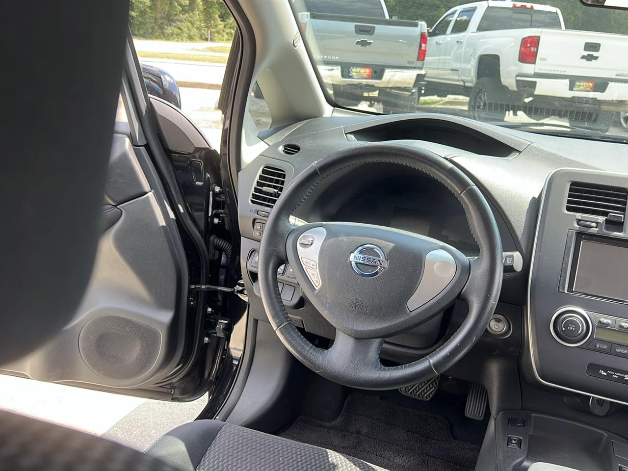 Nissan Leaf S 2014