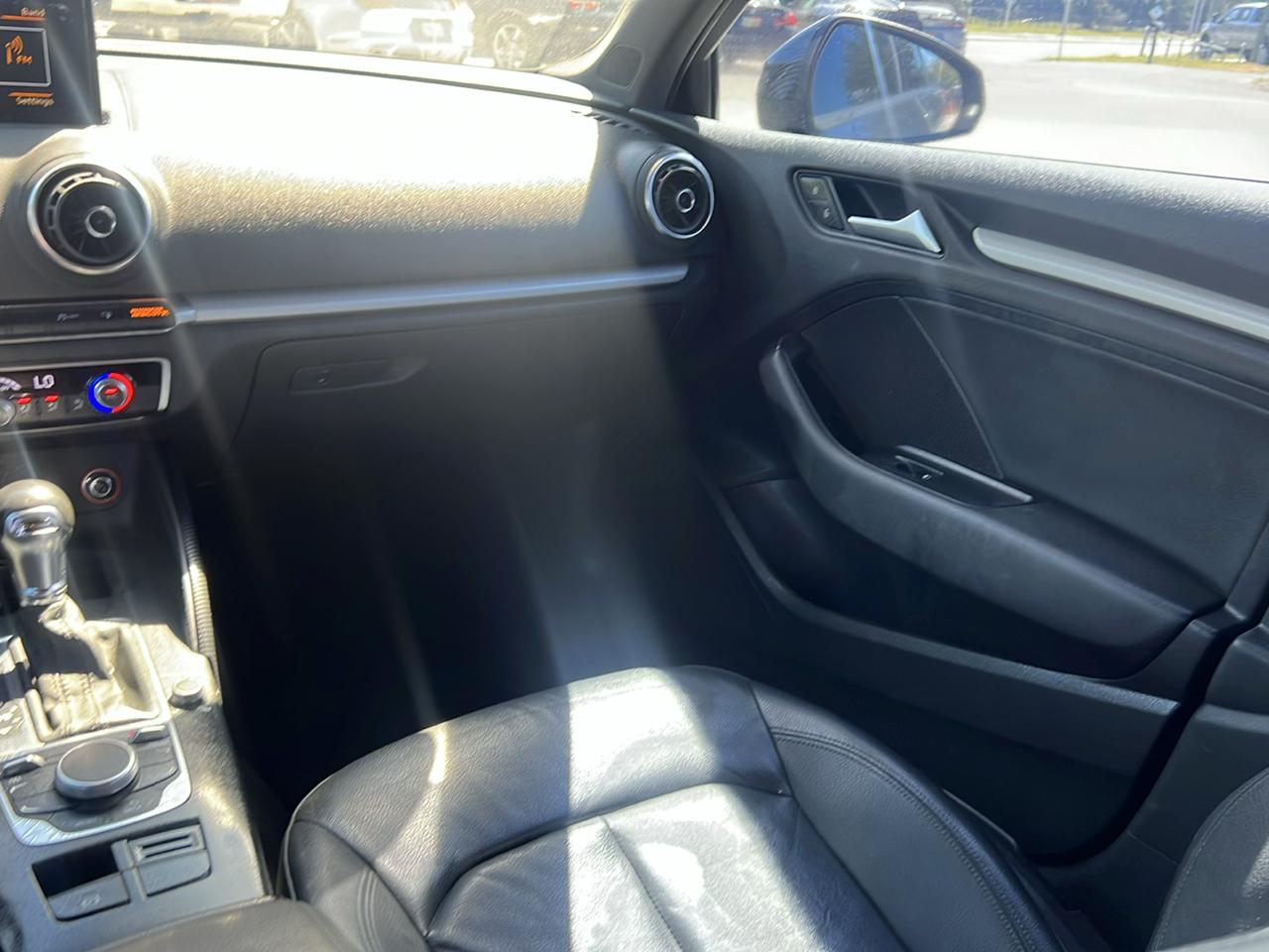 Audi A3 1.8T Premium FWD S tronic 2015