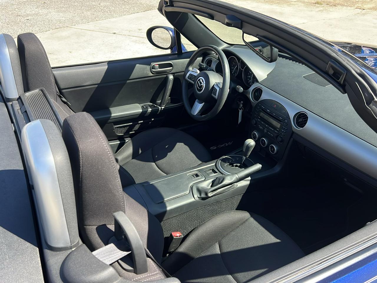 Mazda MX-5 Miata Grand Touring 2010