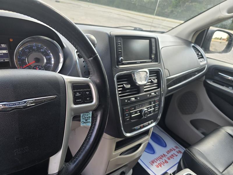 Chrysler Town & Country  2015 Chrysler Town & Country  2015