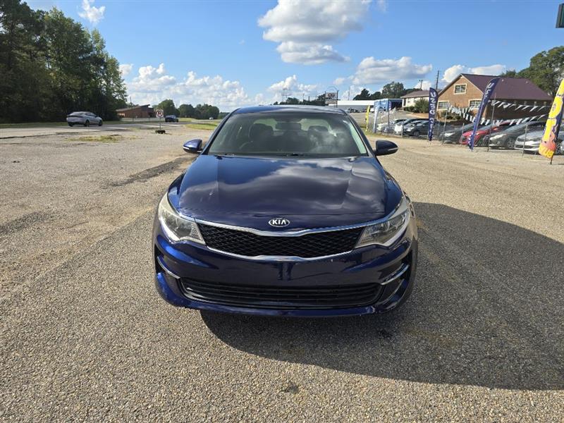 2018 Kia Optima LX photo 2