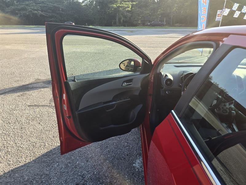 Chevrolet Sonic  2013