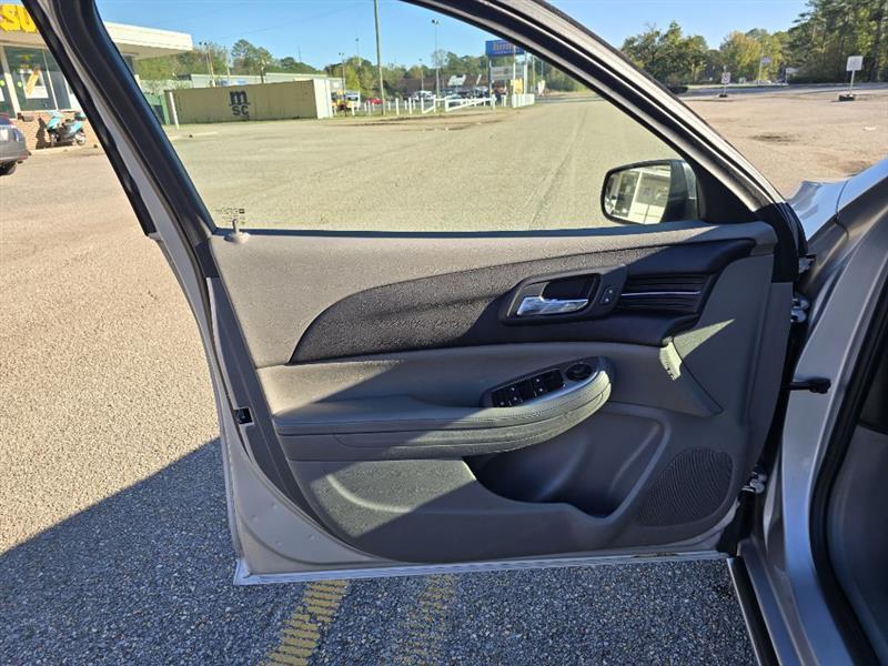 Chevrolet Malibu  2015