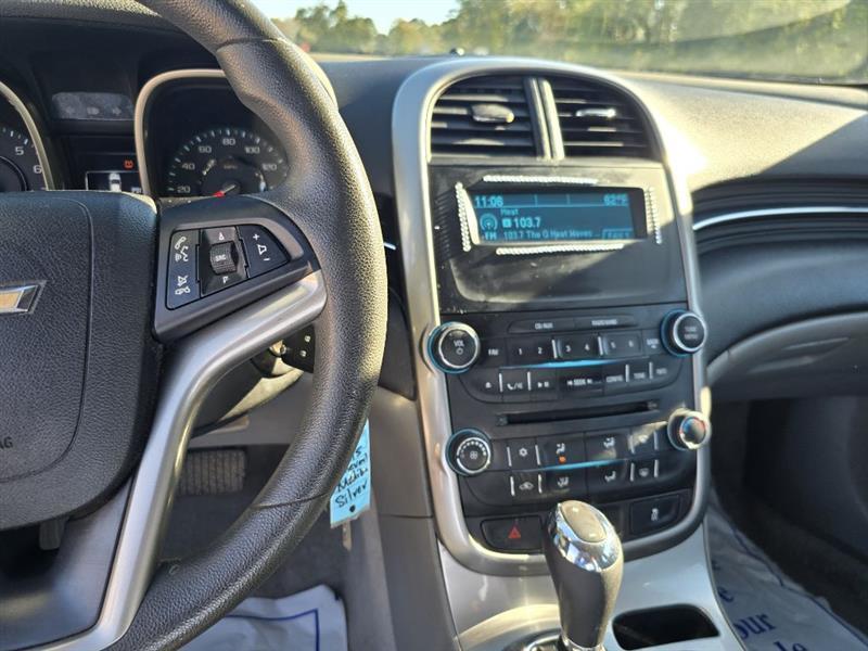 Chevrolet Malibu  2015