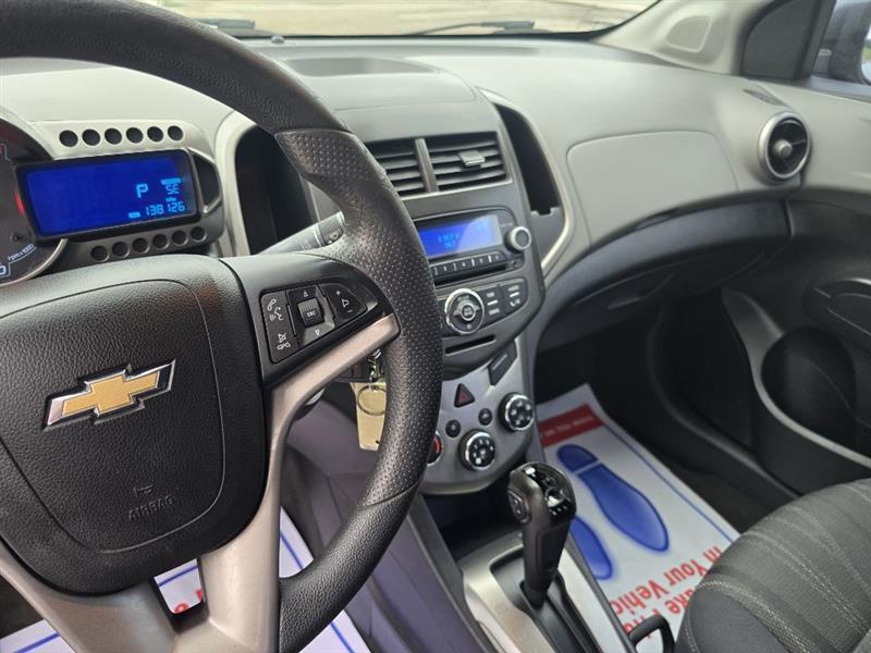 Chevrolet Sonic  2013