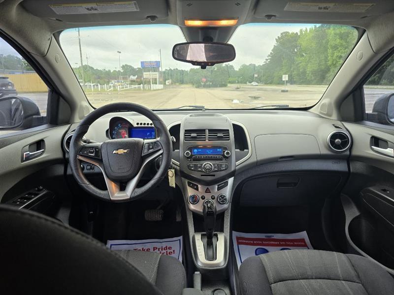 Chevrolet Sonic  2013