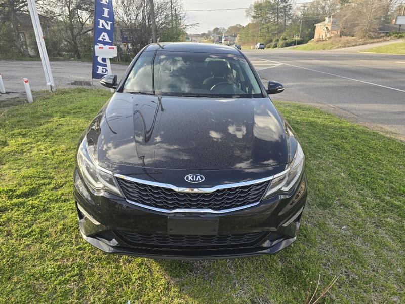Kia Optima  2020