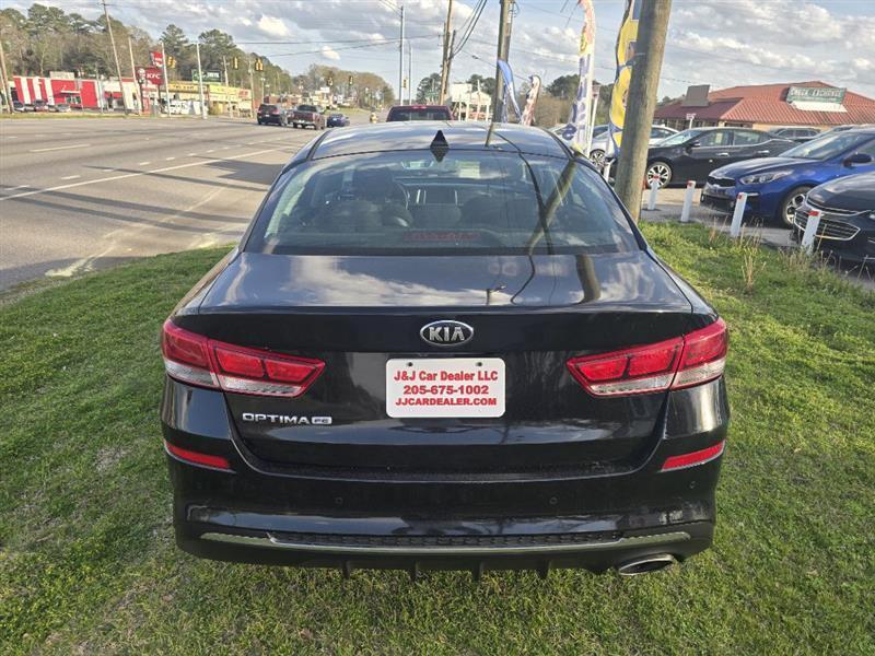 Kia Optima  2020