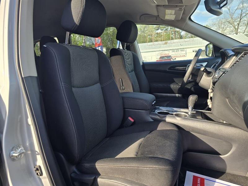 Nissan Pathfinder  2017