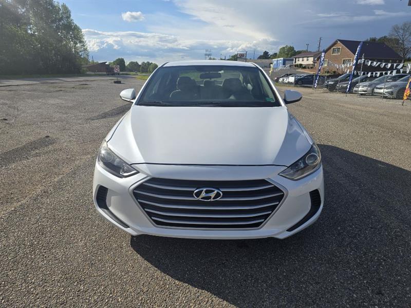 Hyundai Elantra  2018