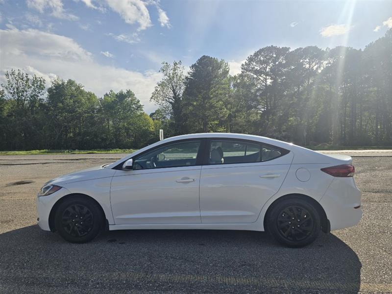Hyundai Elantra  2018
