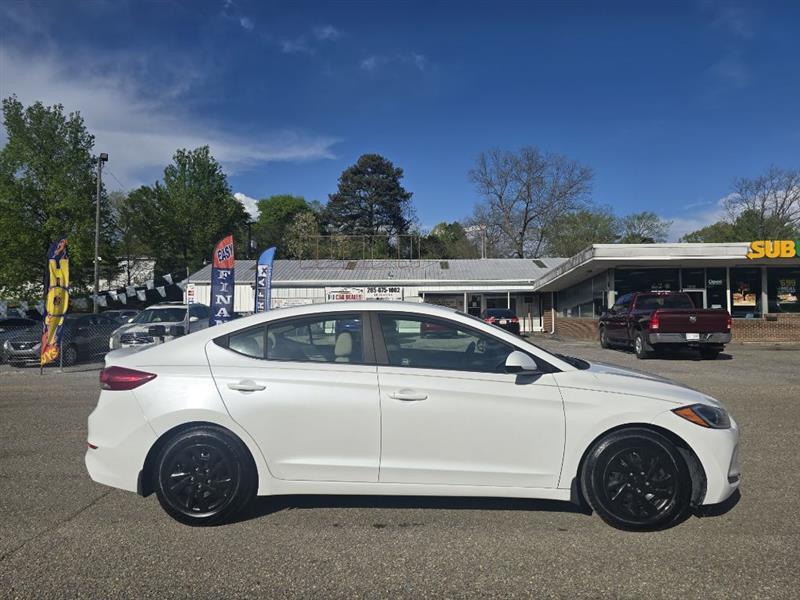 Hyundai Elantra  2018