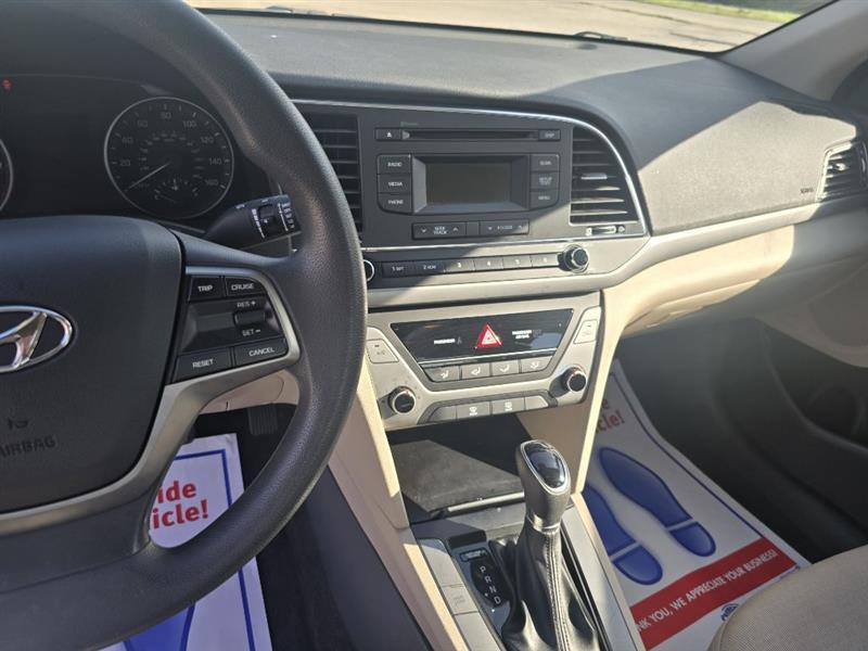 Hyundai Elantra  2018