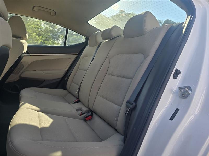 Hyundai Elantra  2018