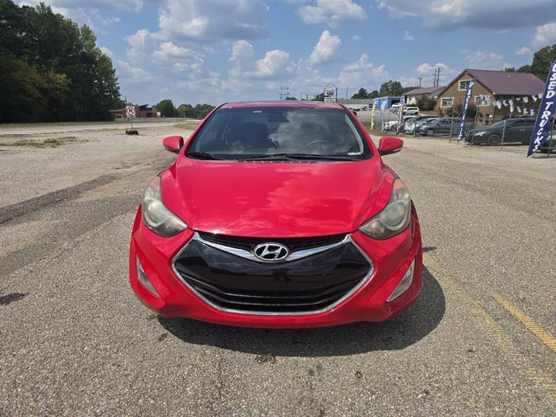 Hyundai Elantra  2013
