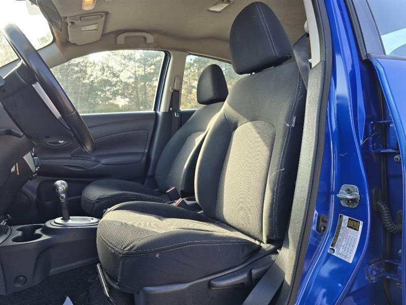 Nissan Versa  2017