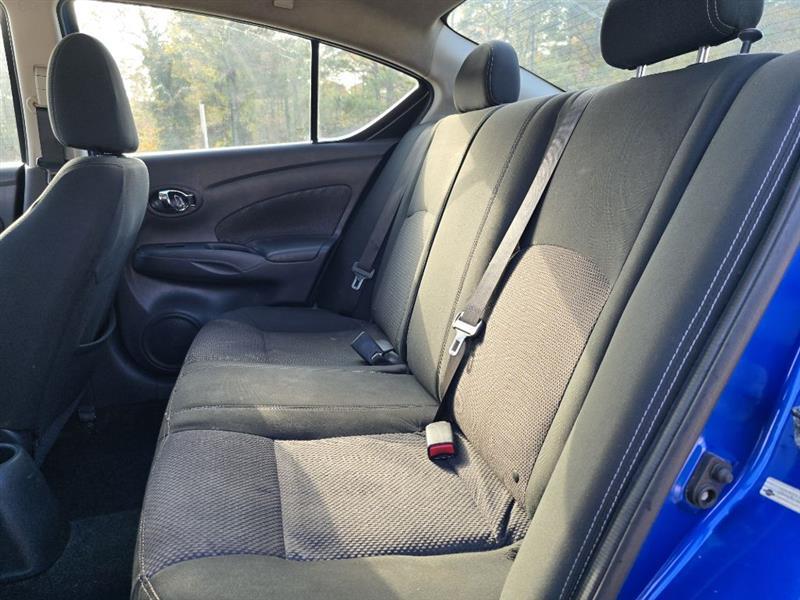 Nissan Versa  2017
