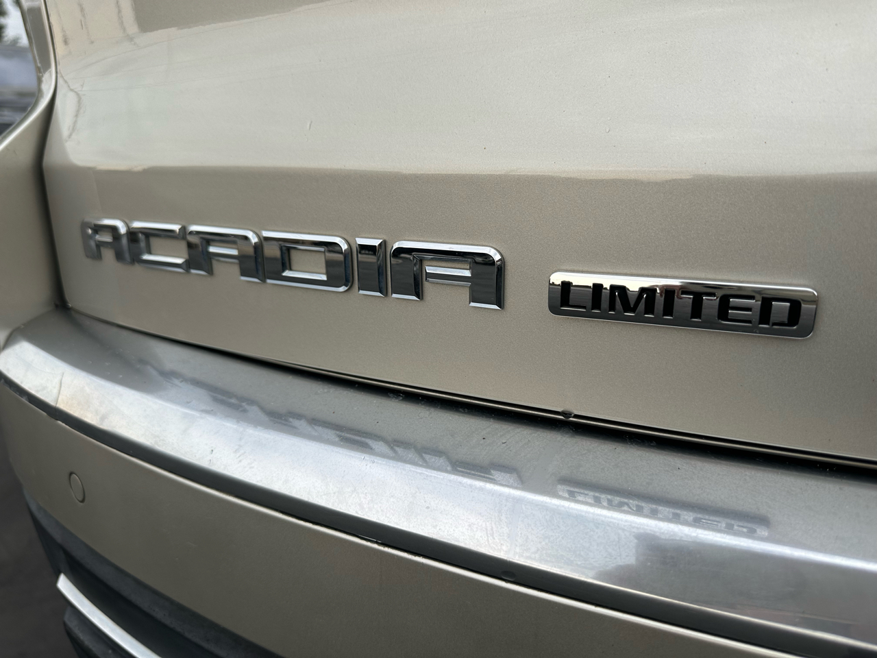 GMC Acadia Limited FWD 2017 GMC Acadia Limited FWD 2017